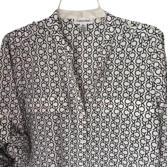Calvin Klein Roll Sleeve V Neck Button Down CK Logo Size M Dressy Blouse #BD - Picture 3 of 10